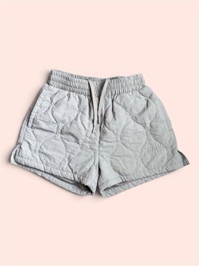 Sacre Quilted Light Gray Women's Lounge Shorts